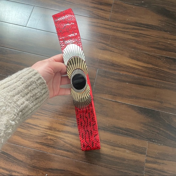 VTG Judith Leiber Red Snakeskin Adjustable Leather Belt - Picture 10 of 15